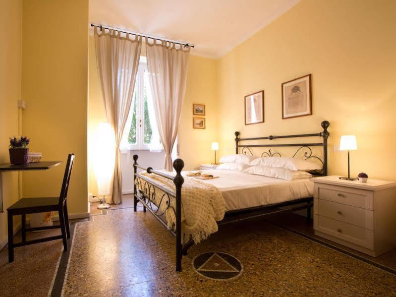Vatican Secret Gasthof 2*